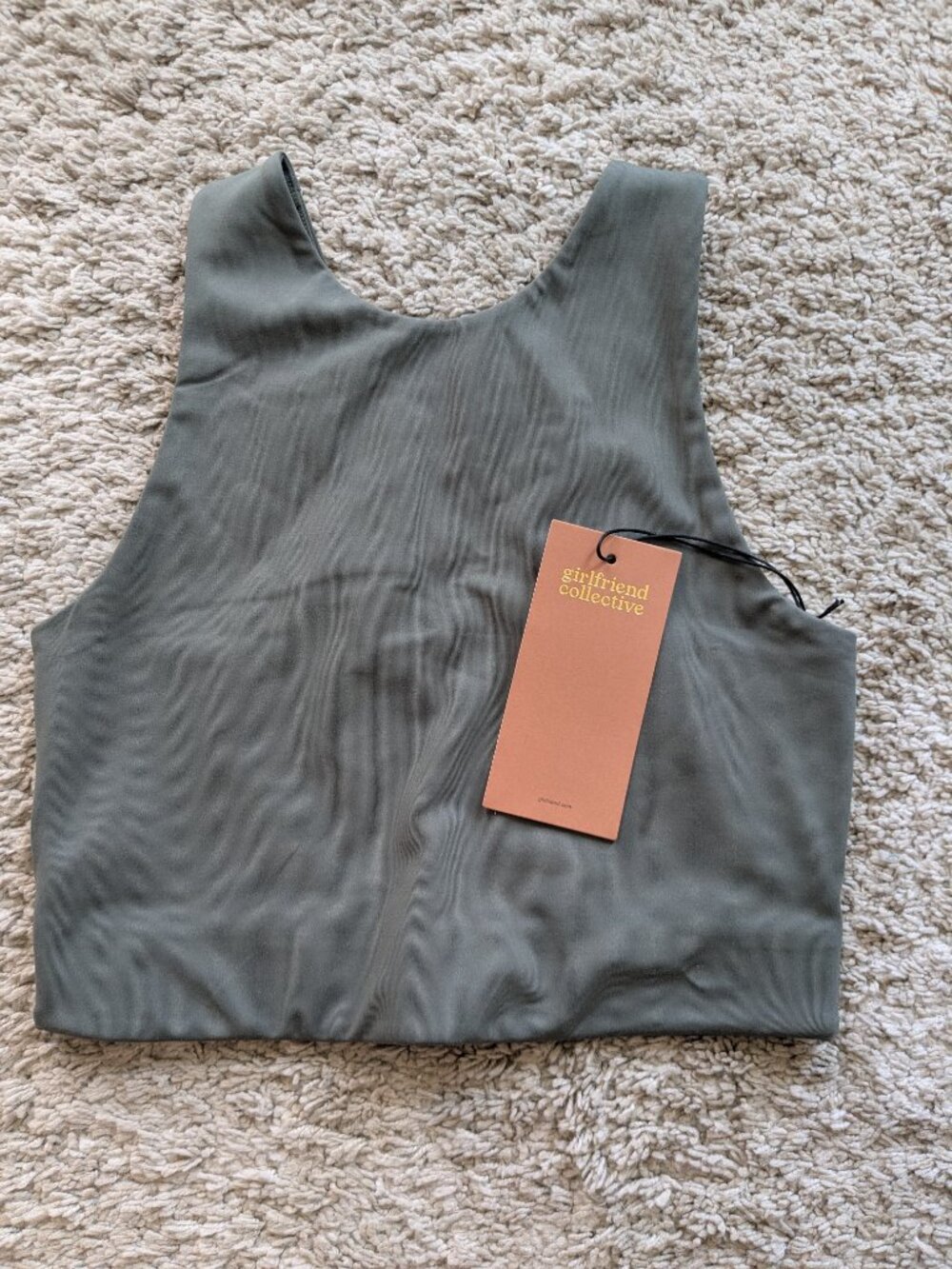New Girlfriend Collective Dylan Bra Top olive green, size small